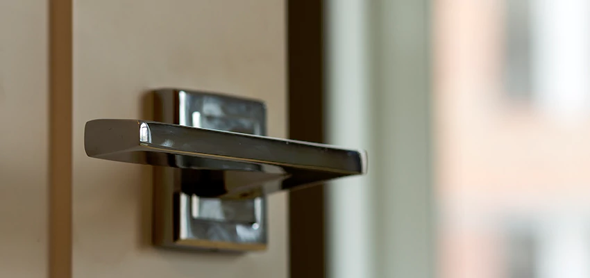 Door Lever Knob Repair in Oakdale, California